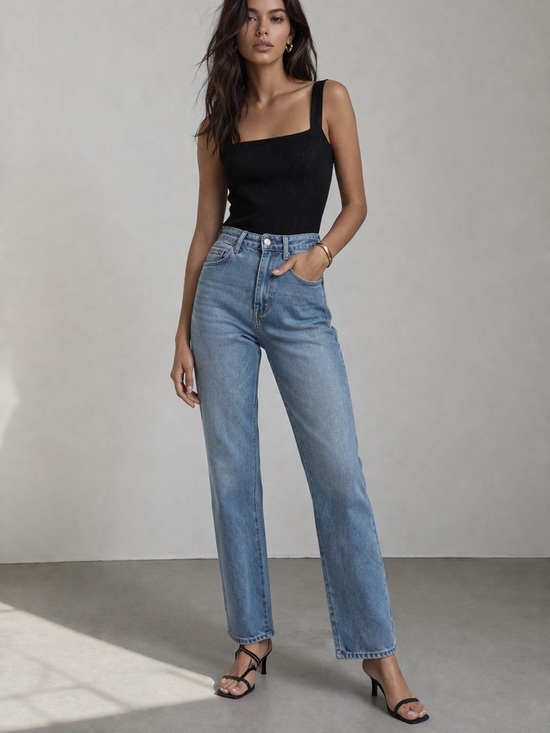 Reformation Denim - Reformation Kama Hanna High Rise Straight Jeans Medium Wash Size 27